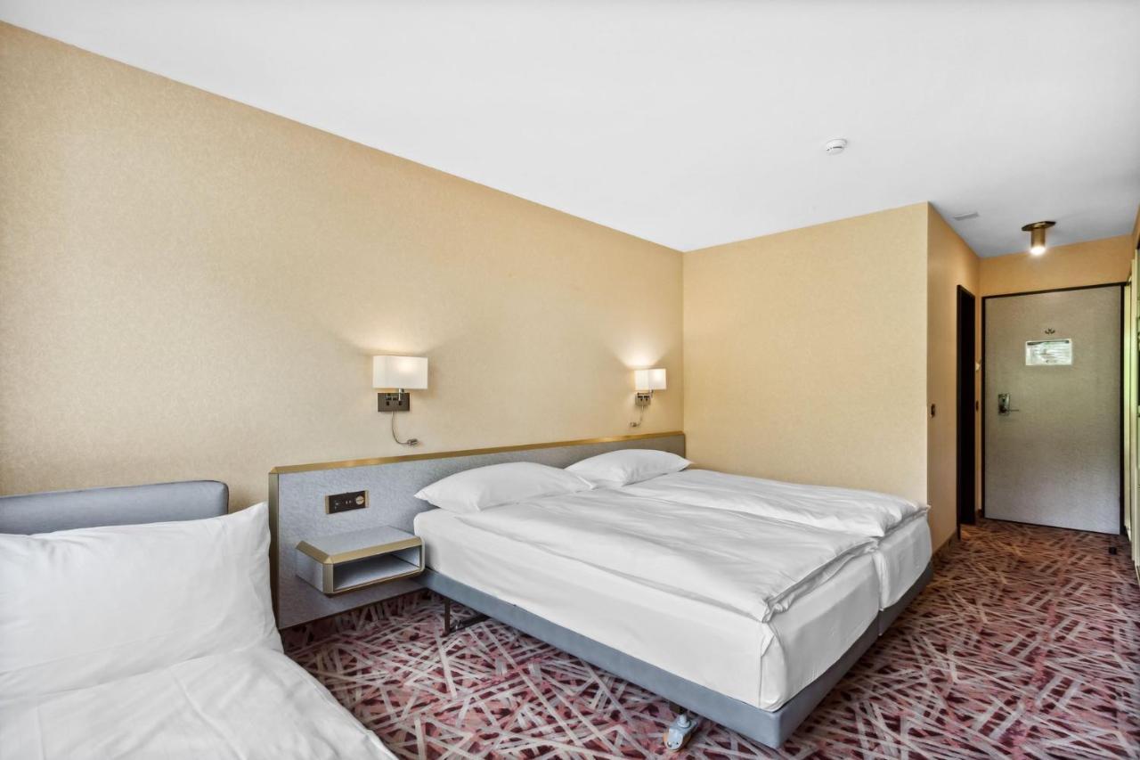 Becozy Au Parc Retro Edition Self-Check-In Rooms & Studios Fribourg Exteriör bild